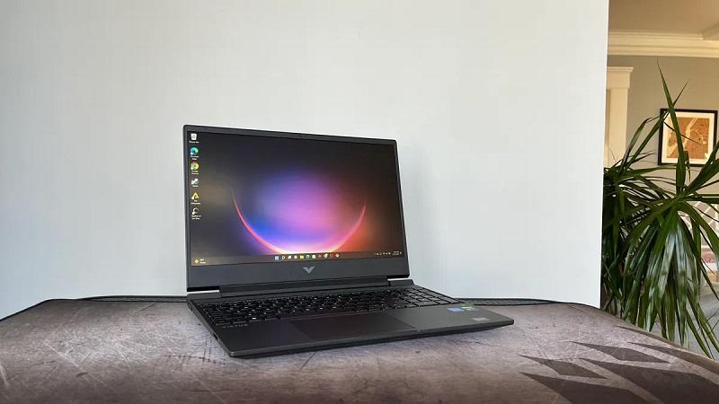 کرایه لپتاپ روزانه